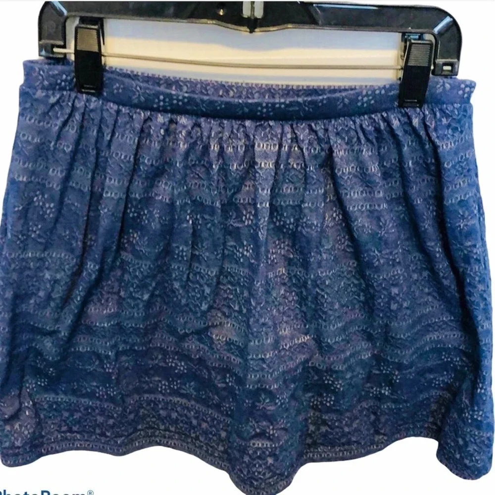 OLD NAVY Girl’s Chambray Blue Eyelet Skort